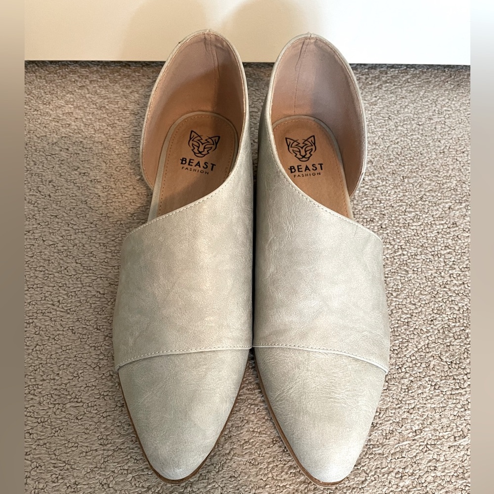 Grey pointed toe flats size 9
